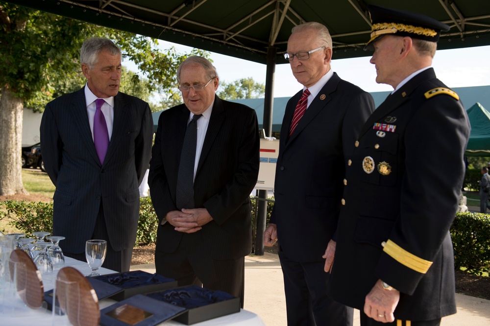 Armed forces farewell tribute