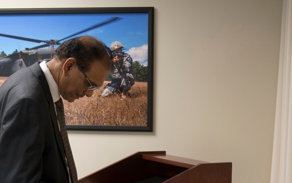 SD meets with Indian Secretary of Defense Production G. Mohan Kumar