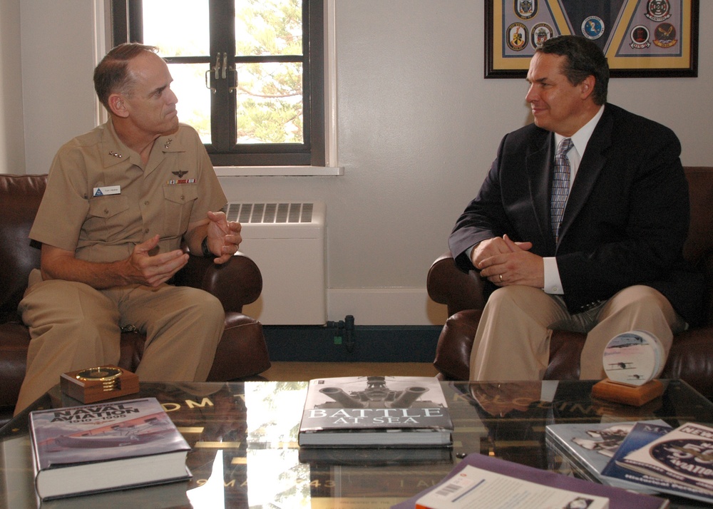 US Navy Vice Adm. Tom Kilcline meeting