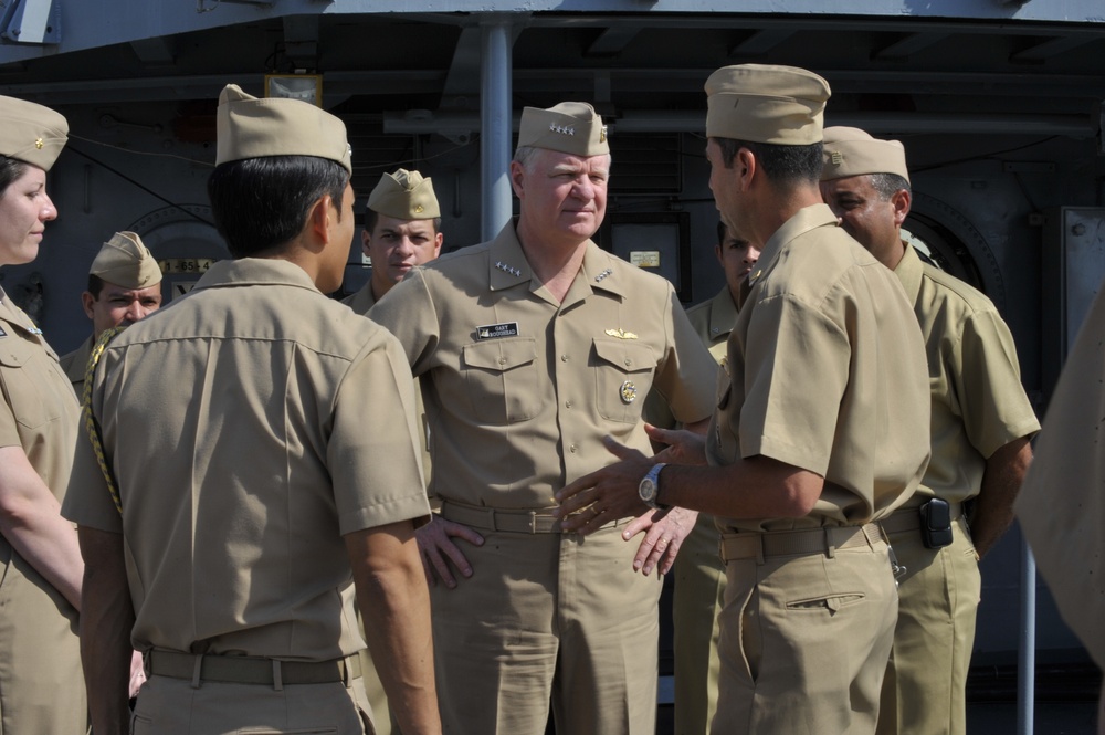 CNO visits Colombian Naval Base Bolivar