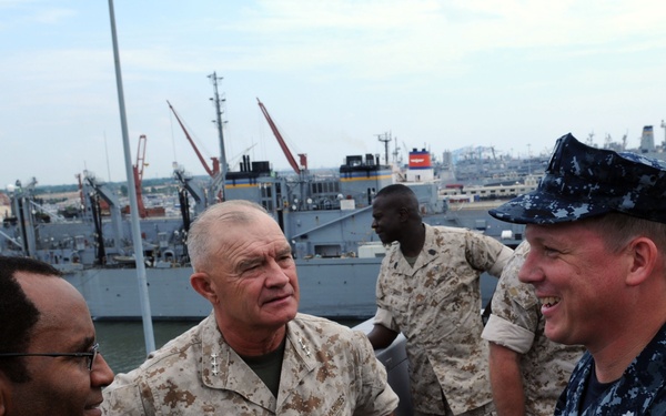 USS Mesa Verde tour