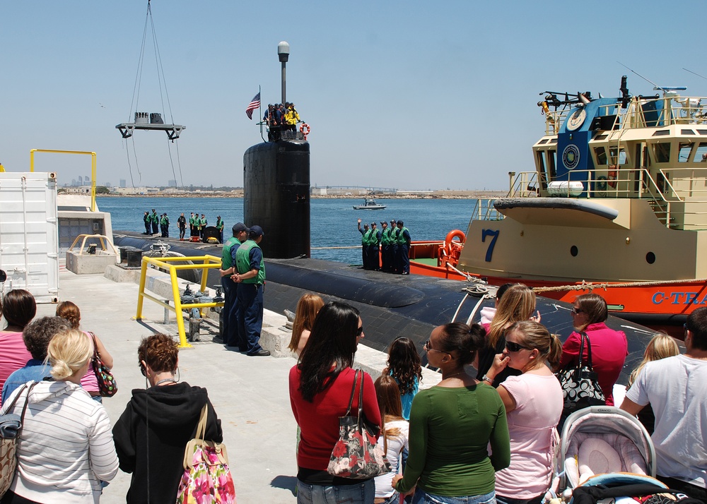 USS Topeka deploys