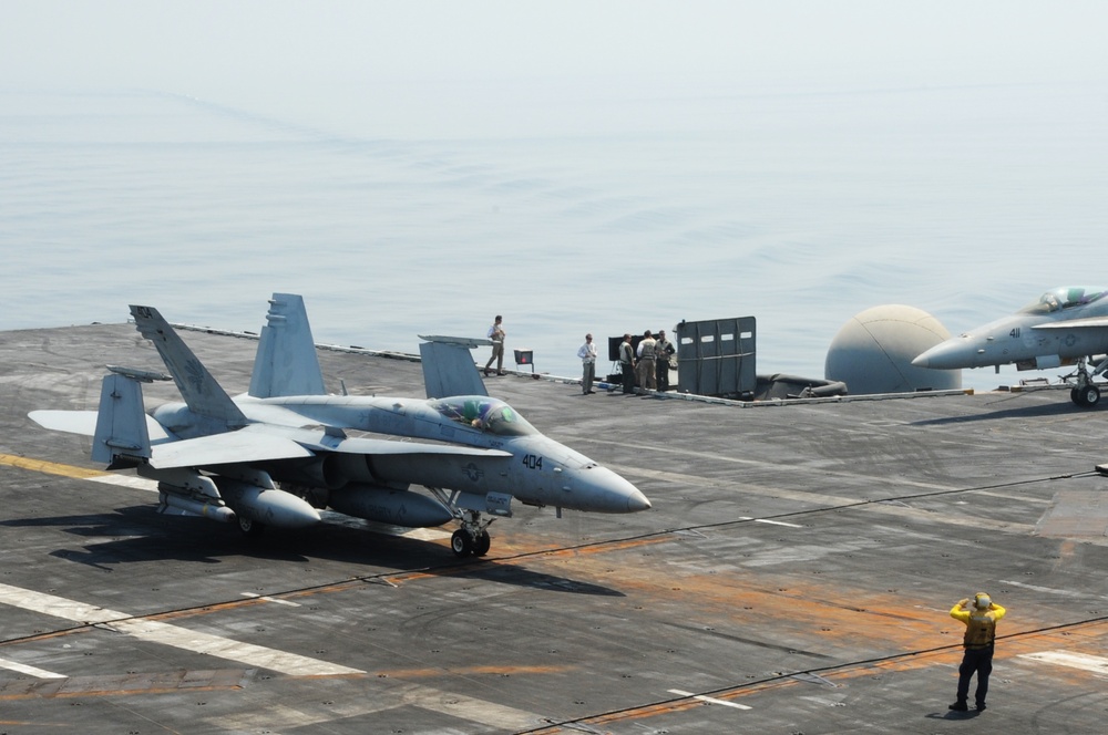 USS George H.W. Bush flight operations