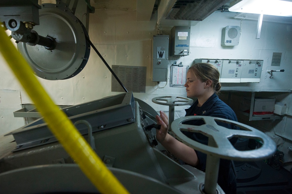 USS Arleigh Burke sailor at work