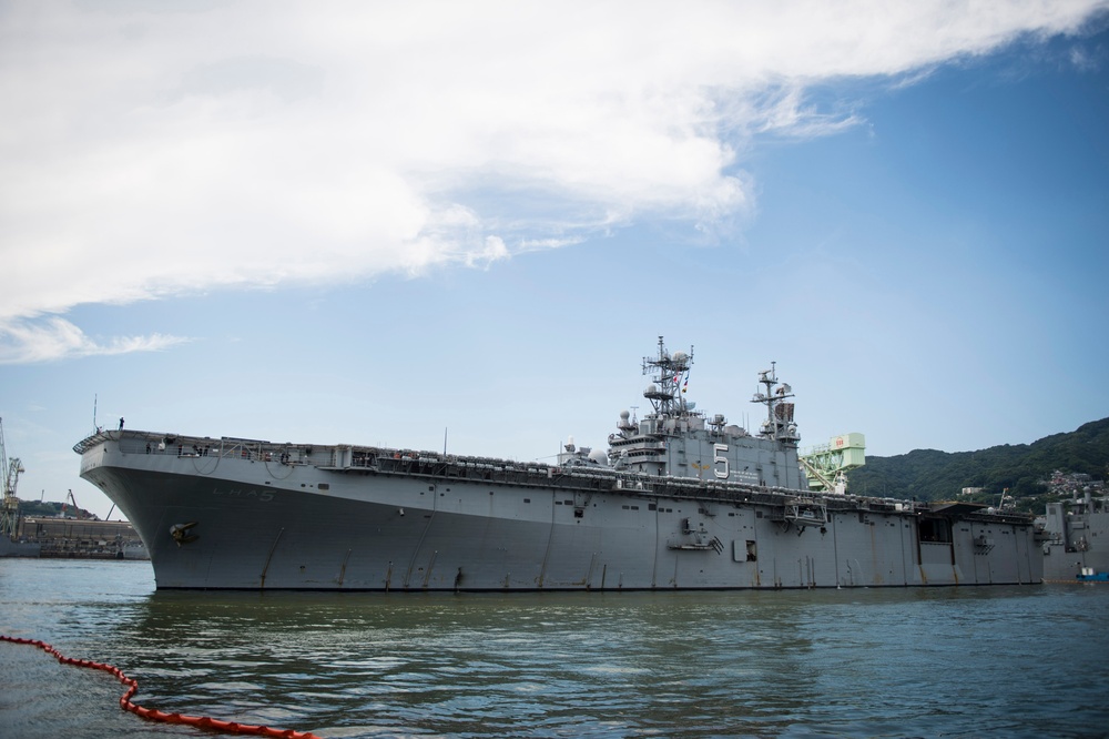 USS Peleliu (LHA 5) arrives at Fleet Activities Sasebo