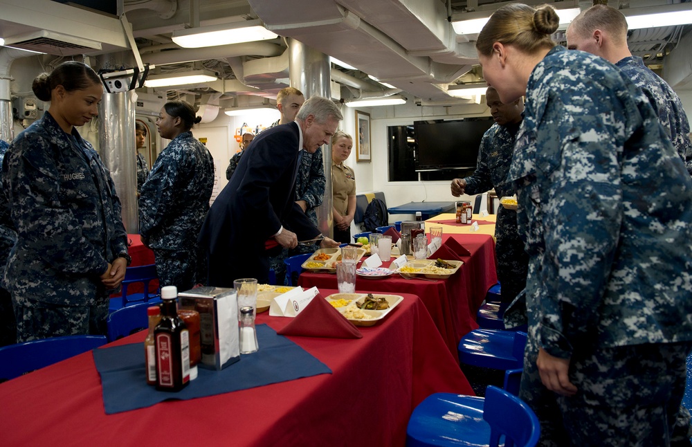 Mabus aboard USS Bulkeley