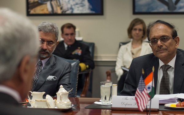 SD meets with Indian Secretary of Defense Production G. Mohan Kumar