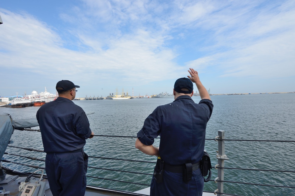 Black Sea Naval Operations (USS Ross)