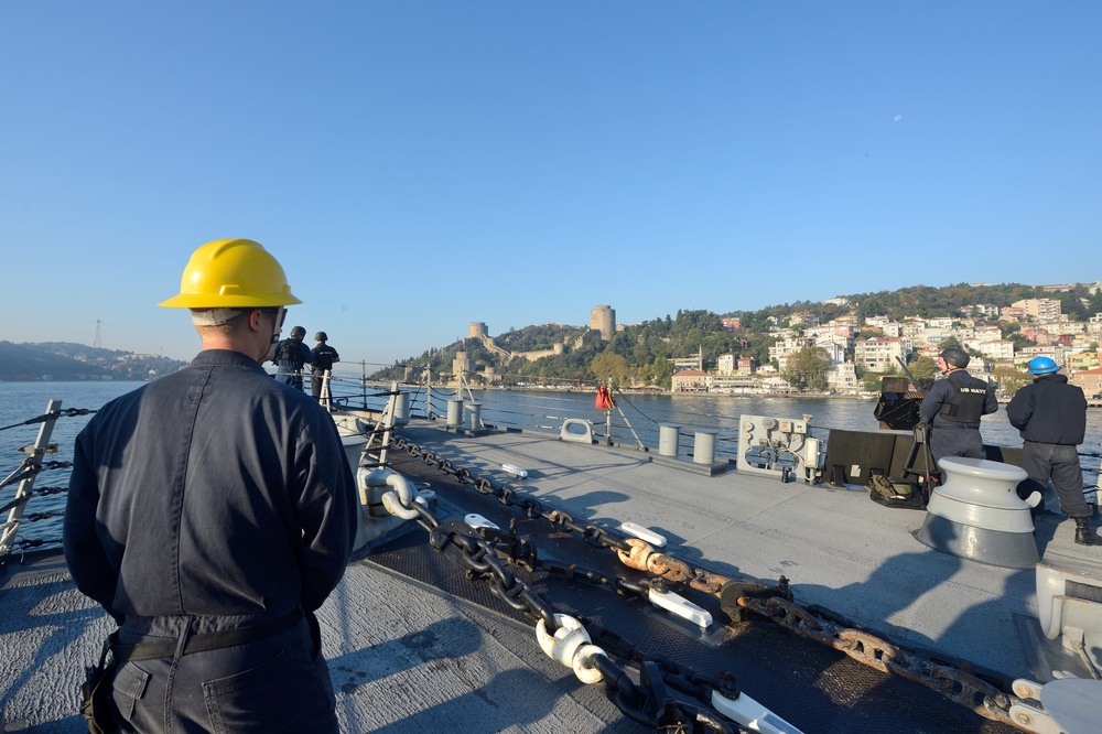 USS Ross transits to the Aegean Sea