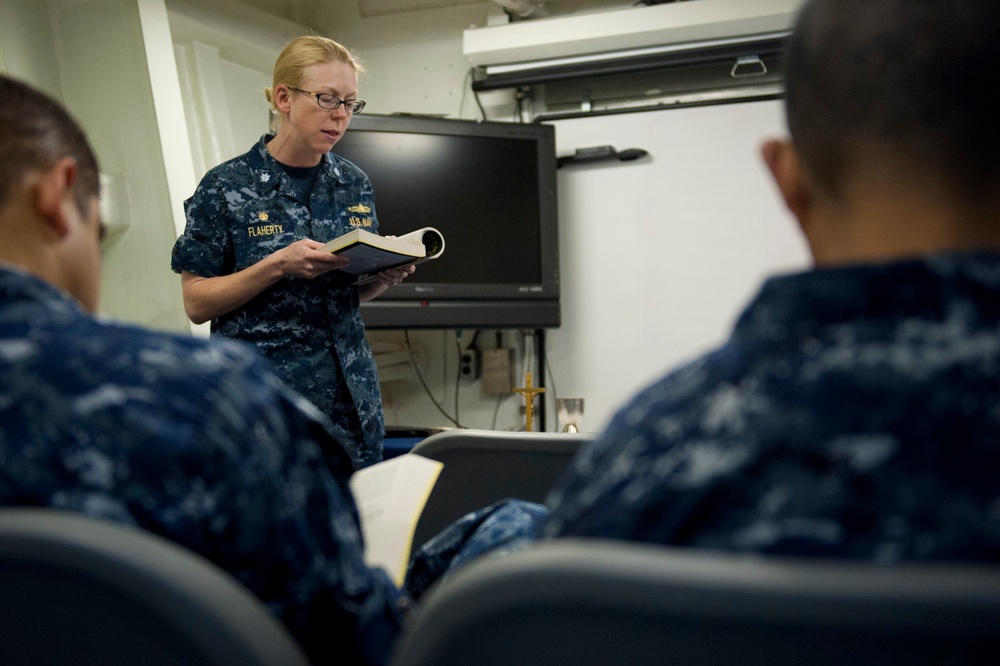 USS Hopper religious service