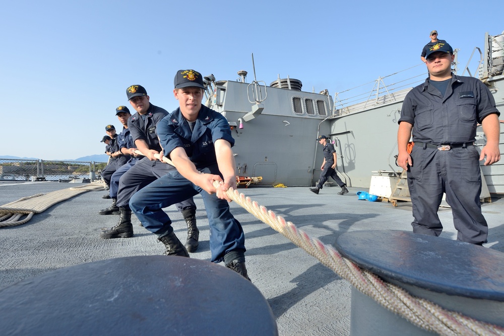 USS Ross arrives at Naval Support Activity Souda Bay