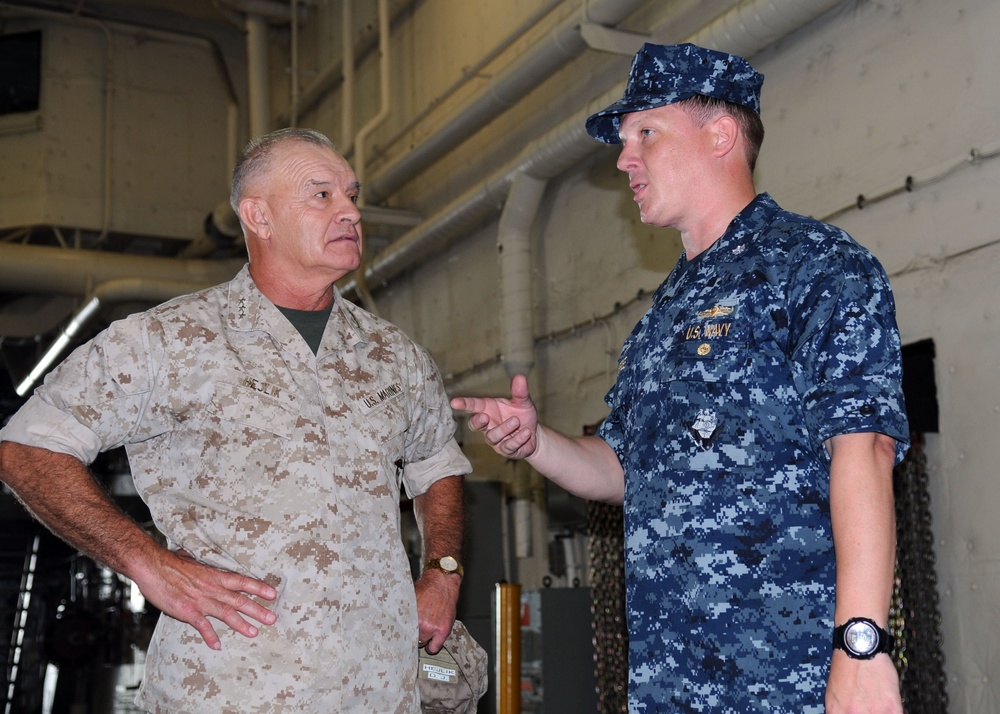 USS Mesa Verde tour