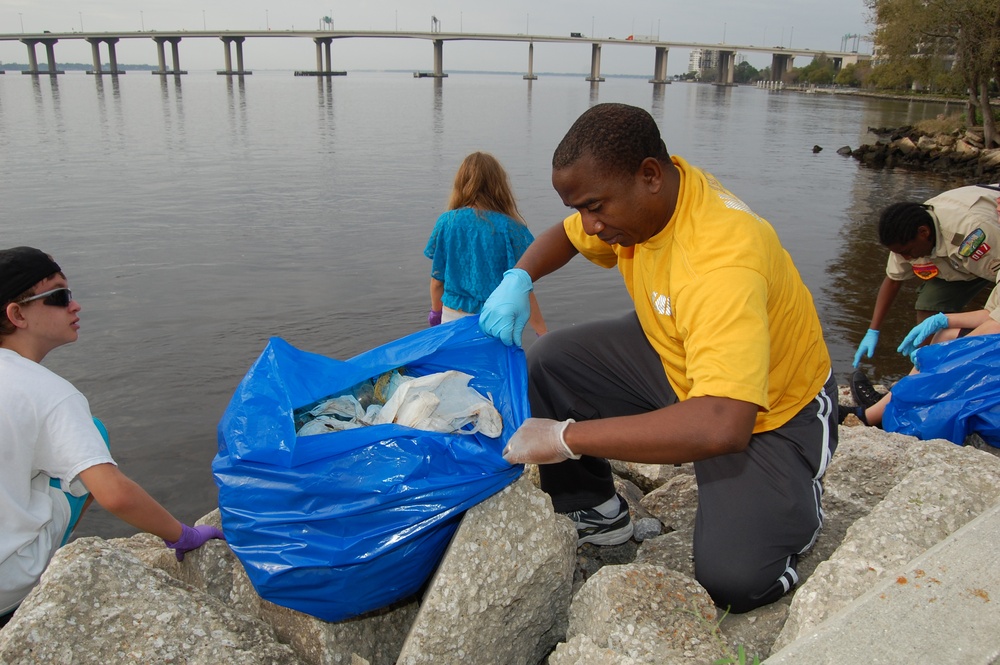 19th annual St. Johns River cleanup and celebration