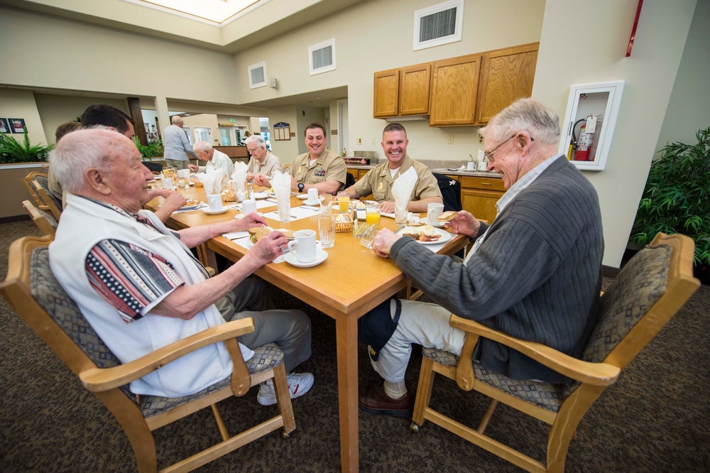 Sailors visit World War II veterans