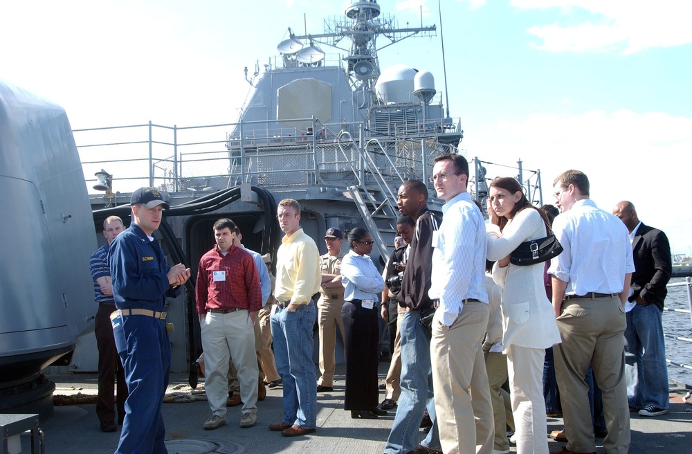 USS Hue City tour