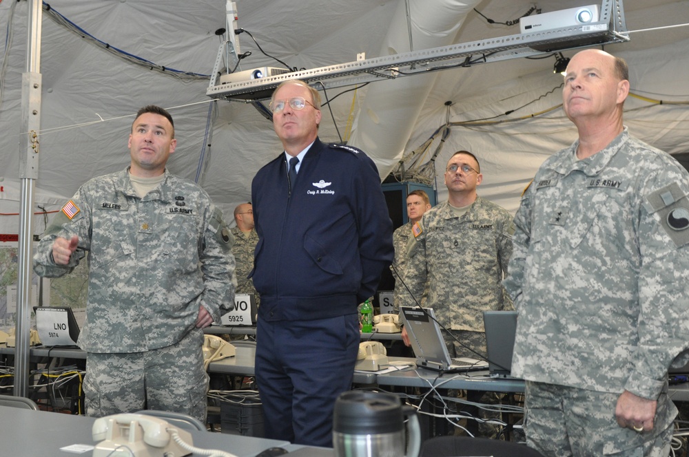 Chief of National Guard visits service members during inauguration