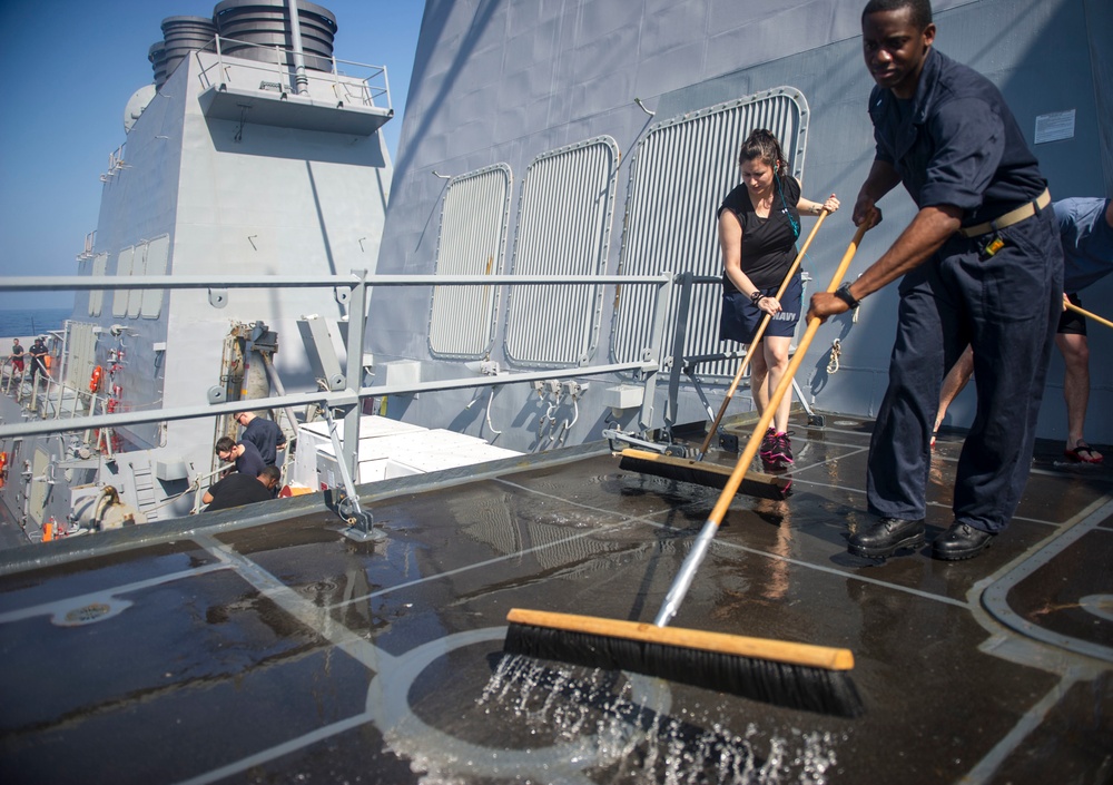 USS Arleigh Burke washdown aboard USS Roosevelt