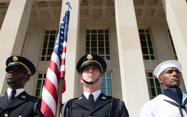 CJCS meets with his Singapore counterpart