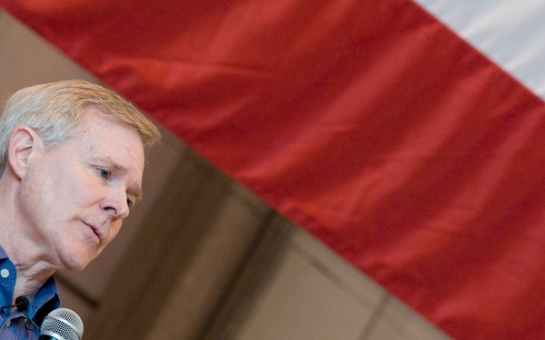 Secretary of the Navy holds all-hands call on Naval Air Station Sigonella