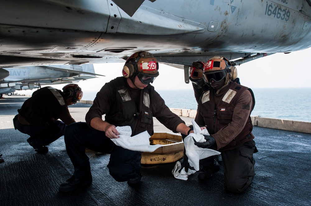 USS George H.W. Bush operations