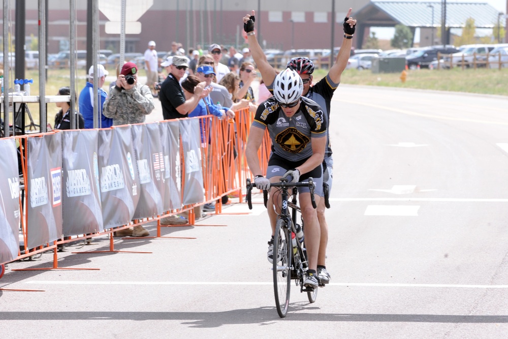 Warrior Games bicycle racing