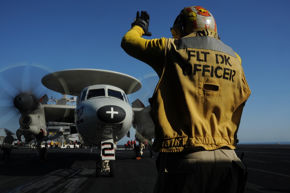 USS George H.W. Bush flight deck operations