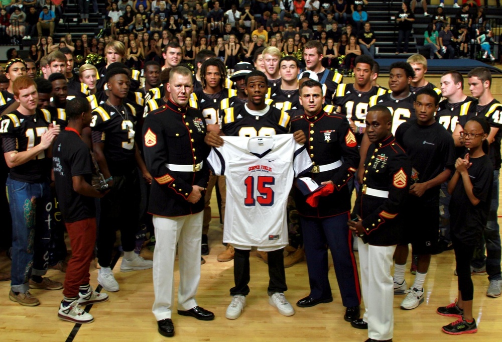 Jaylon Lane Recognized for Academic and Athletic Excellence; selected to play in 2015 Semper Fidelis All-American Bowl