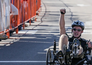 With 'Some Oomph,' Warrior Games Cyclists Overcome as a Team
