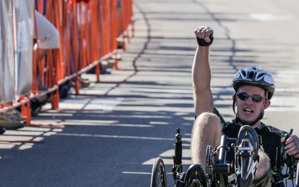 With 'Some Oomph,' Warrior Games Cyclists Overcome as a Team