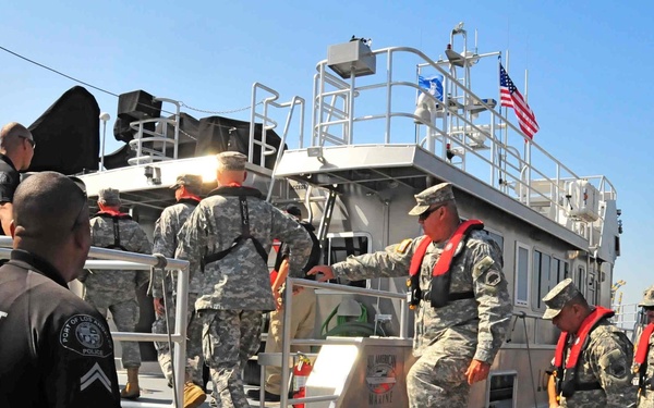 CSMR Soldiers board a dive support ship