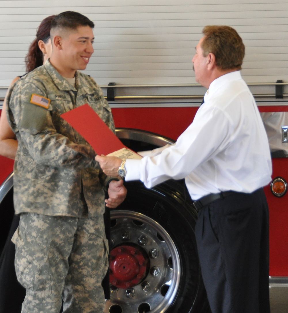 Arizona Guard Soldier receives Life Saving Award