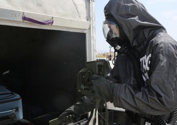 Marines, SWAT, firefighters compete in Urban Shield 2014