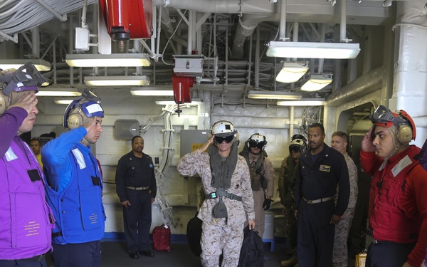 Brig. Gen. Mundy departs the USS Makin Island