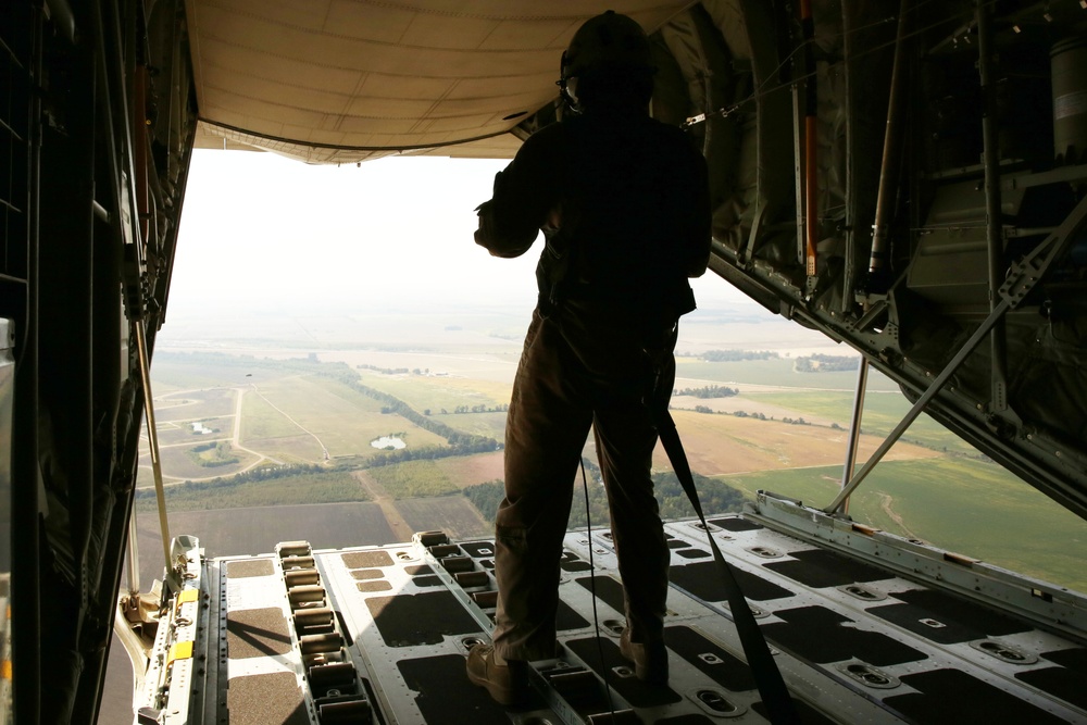 Green means go VMGR-252 opens back ramp to support MARSOC jumps