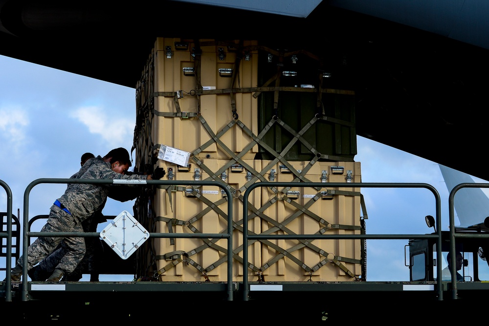 Airmen deploy to deliver Ebola treatment facility with US relief package