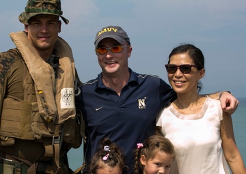 Philippine, U.S. Military amphibious landing exercise unites brothers