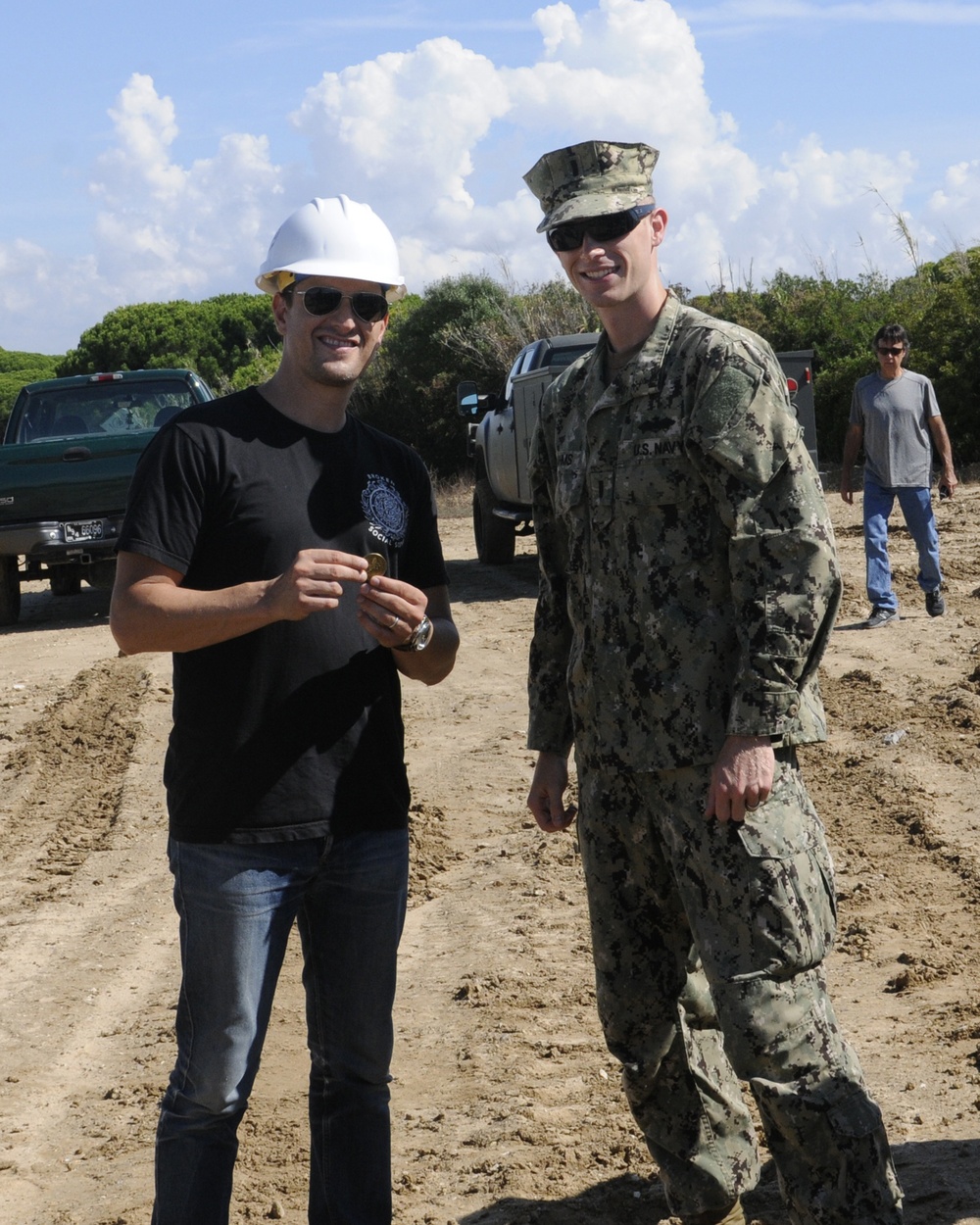 Actors visits NMCB 133 Seabees while deployed to Rota, Spain