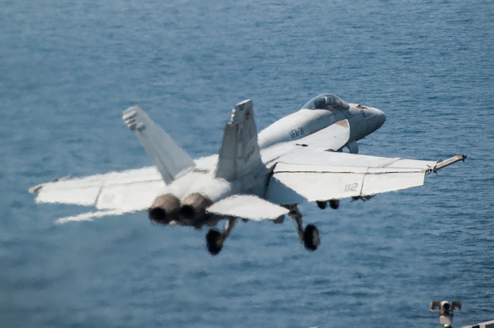 USS George H.W. Bush flight operations