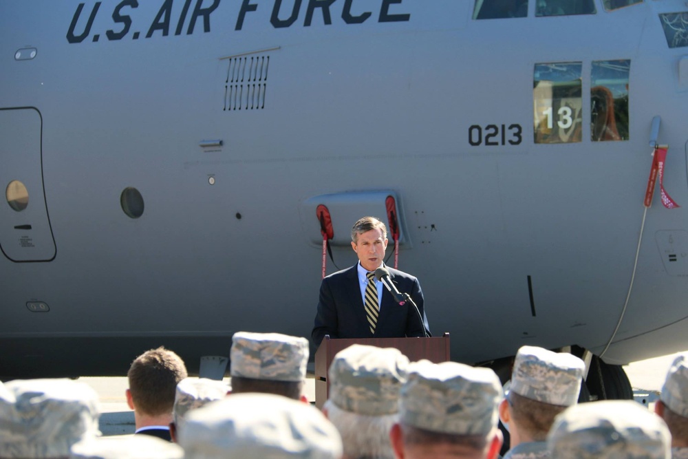 Congressman John Carney visits the Delaware Air National Guard Base