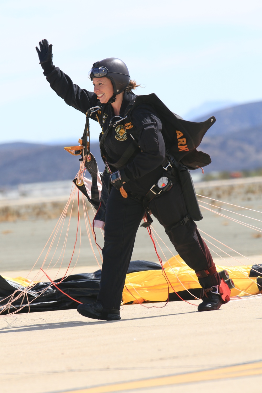 2014 Miramar Air Show US Army Parachute Team &quot;The Golden Knights&quot;