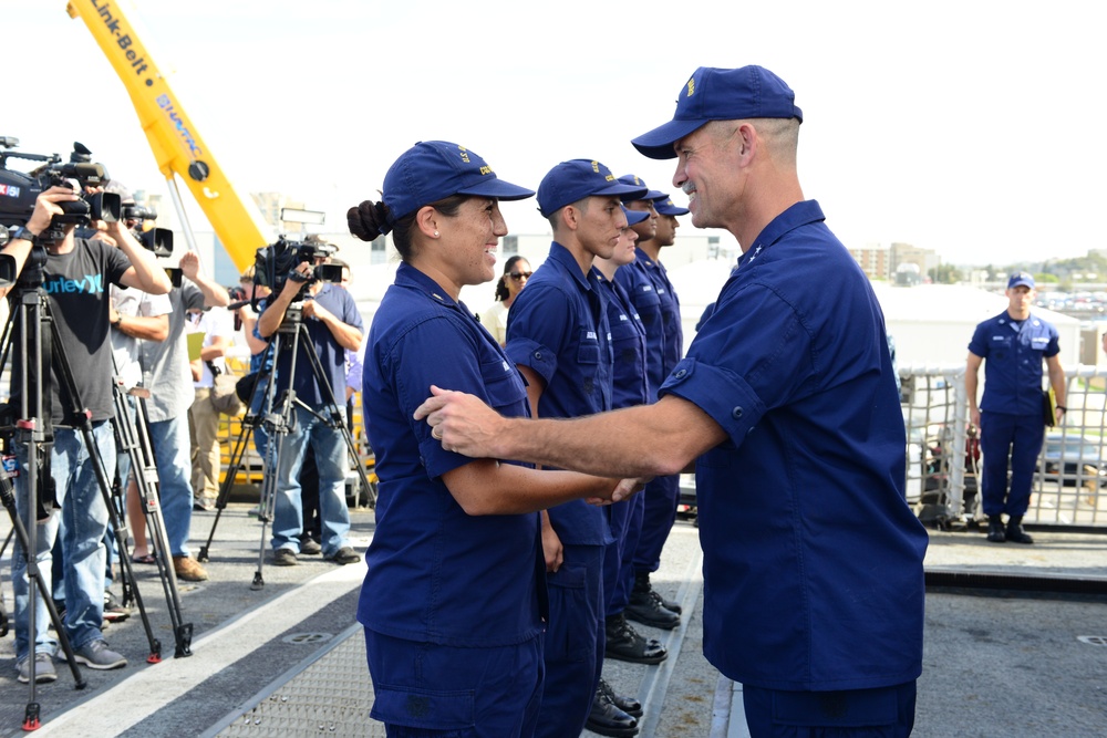 Coast Guard offloads more than 28,000 pounds of cocaine