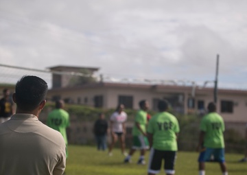 Service members share day off with kids of DYA