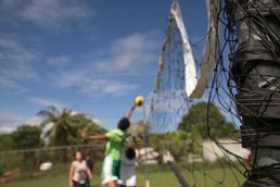 Service members share day off with kids of DYA