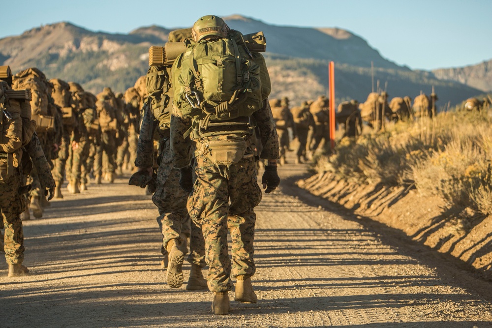 CLB-6 and 2/5 Marines receive classes on cold weather injuries and emergency situations