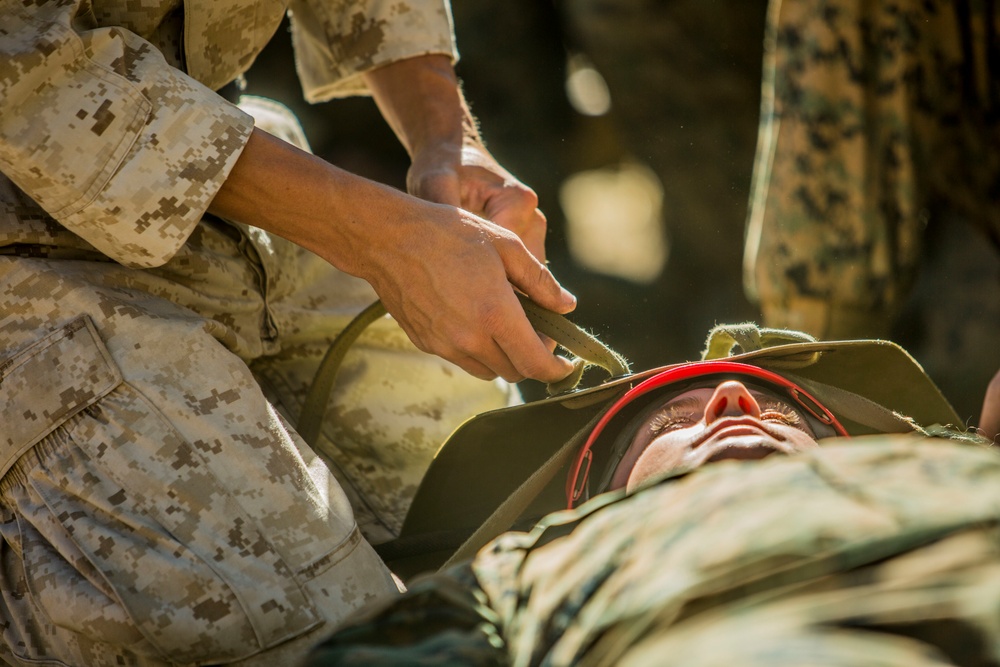 CLB-6 and 2/5 Marines receive classes on cold weather injuries and emergency situations