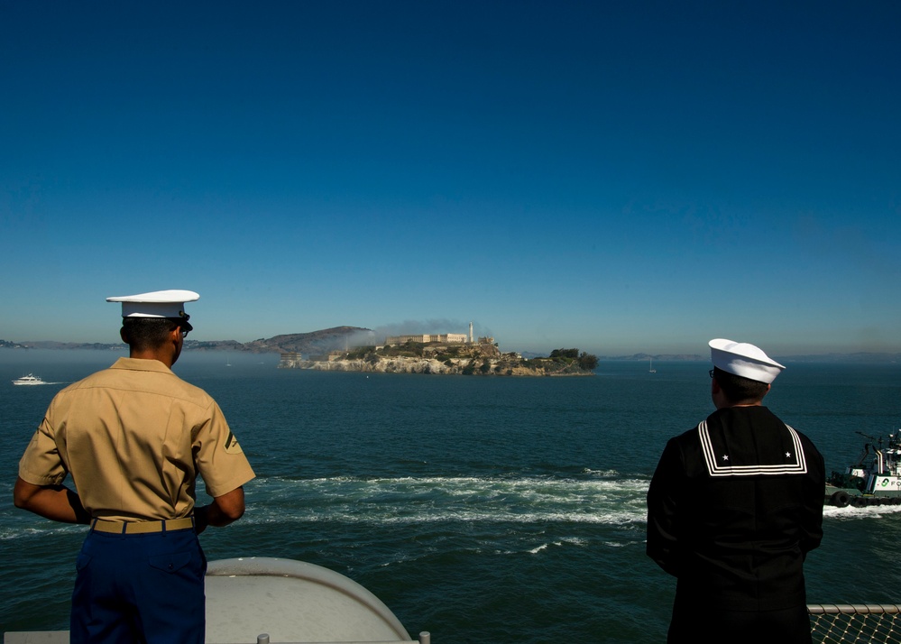 USS America visits San Francisco