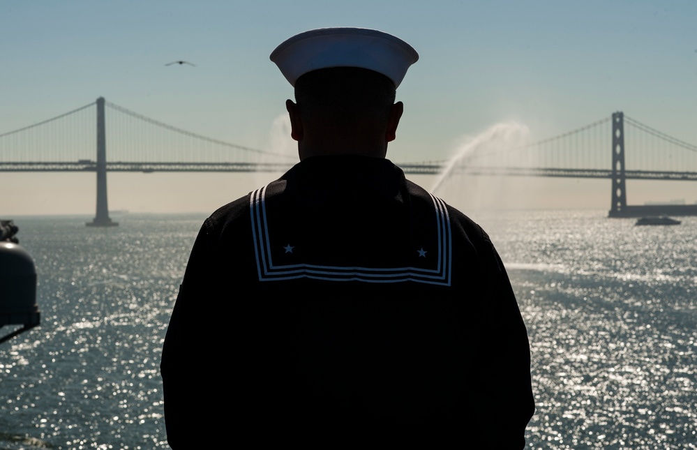 USS America visits San Francisco