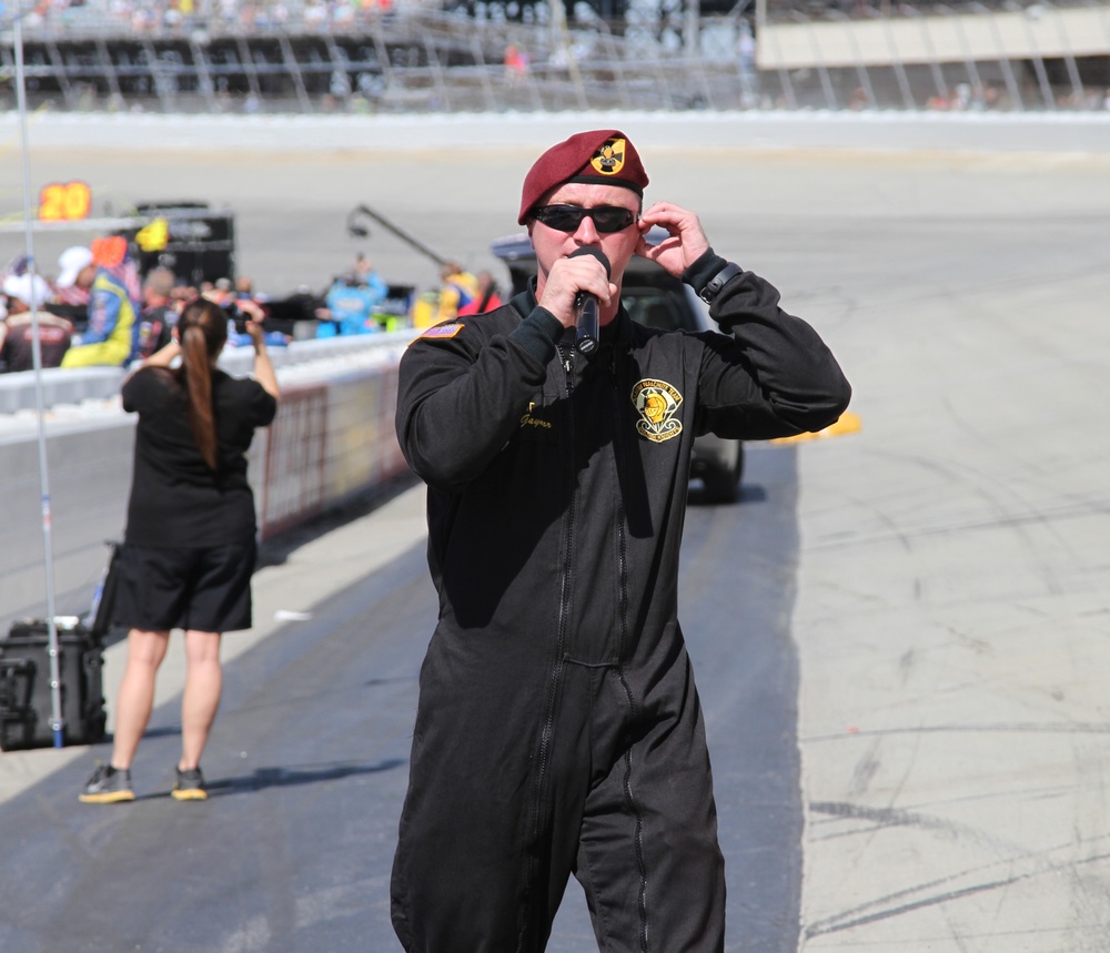 Delaware National Guard participates in NASCAR event