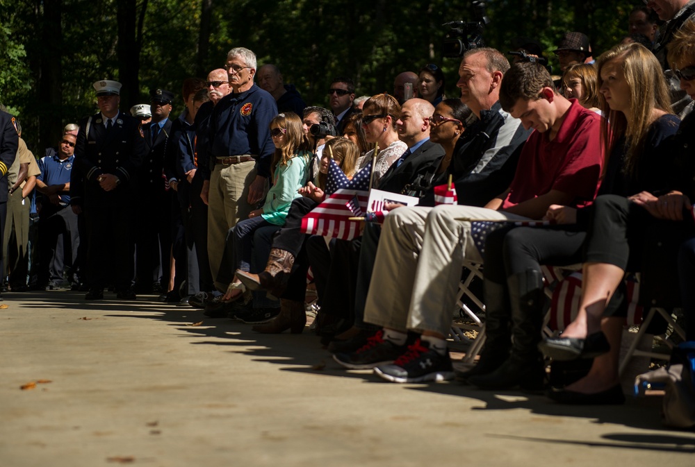 17 Firefighter-Marines honored at National Museum