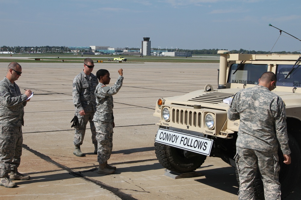4th MEB utilizes Springfield Airport for exercise